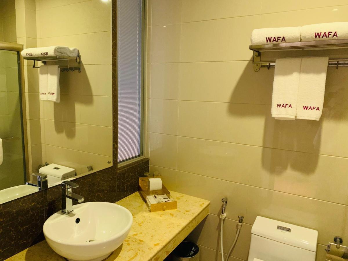 Wafa Hotel&Apartment Kampong Mata Mata Esterno foto