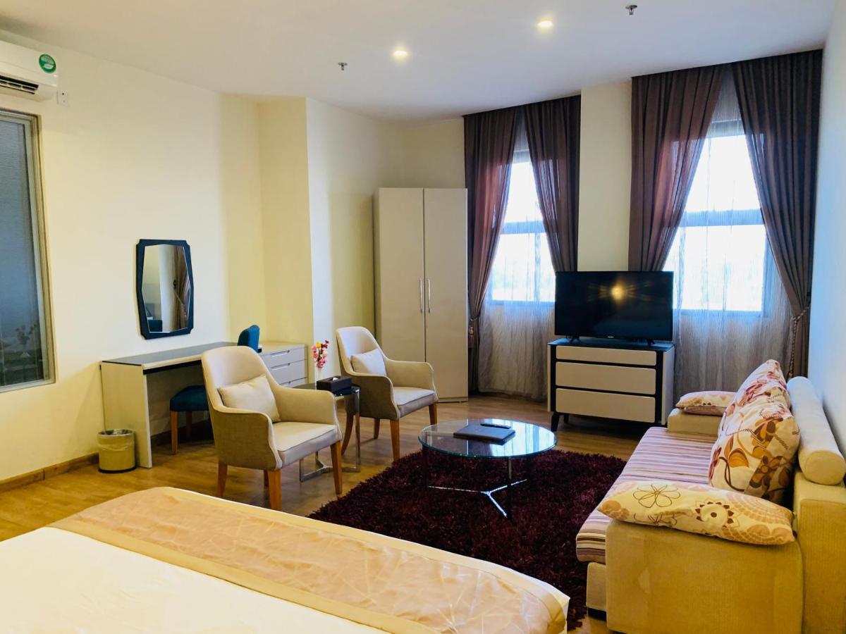 Wafa Hotel&Apartment Kampong Mata Mata Esterno foto